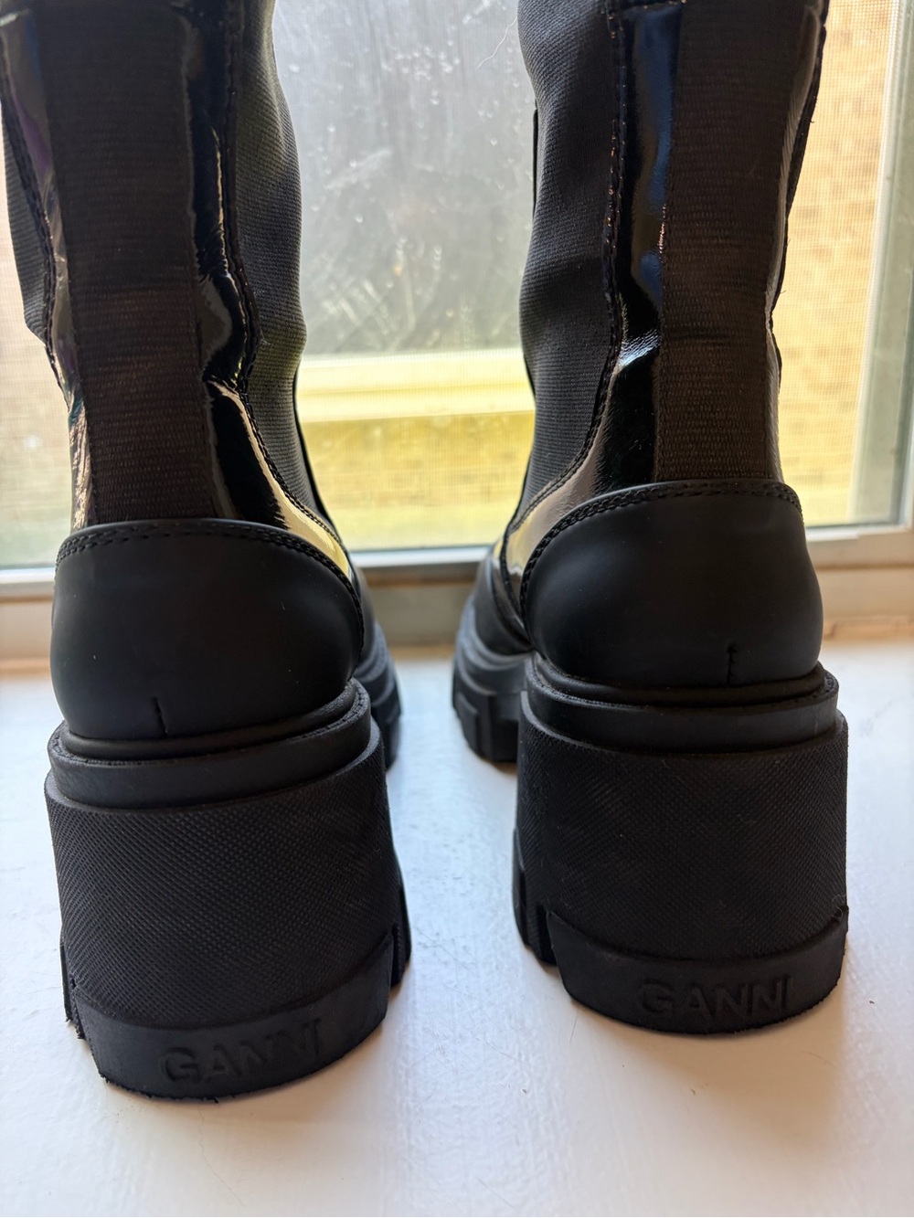 GANNI Knee High Chelsea Boots Patent Leather Lug Sole EU 39 - Picture 4 of 13